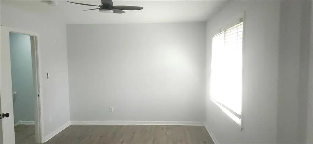 Building Photo - 5582 Windwood Rd