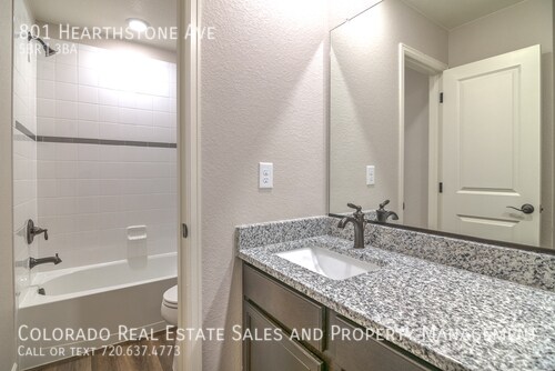 Building Photo - 801 Hearthstone Ave