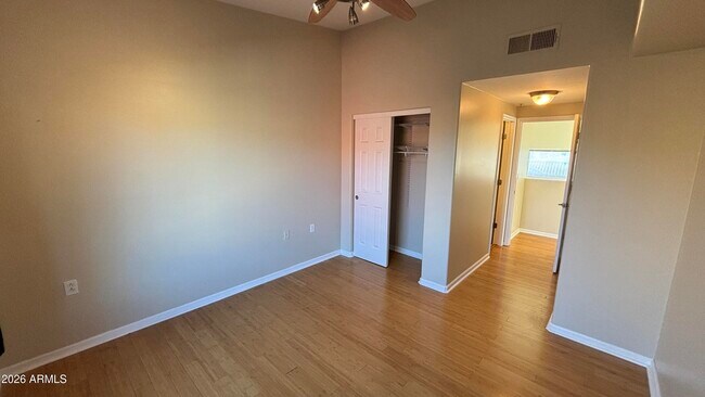 Building Photo - 1920 E Bell Rd