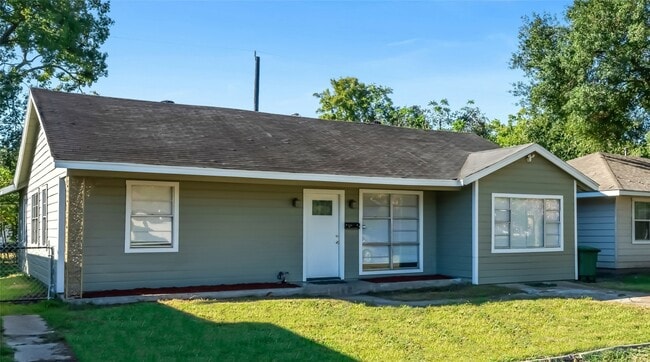 Building Photo - 3122 Nita St