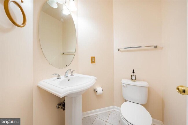 Building Photo - 12121 Amber Ridge Cir
