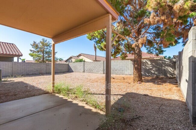 Building Photo - 8132 E Onza Ave