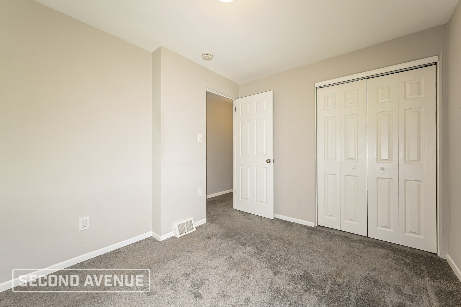 Building Photo - 304 Garden City Dr