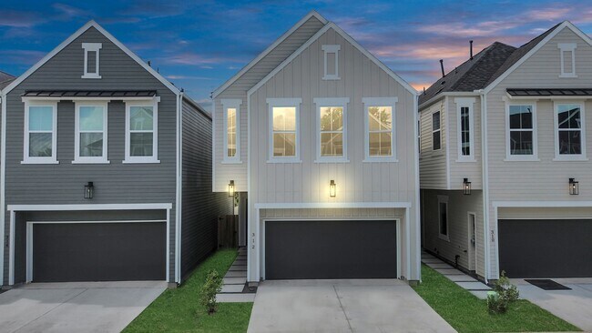 Primary Photo - 311 Charlock St