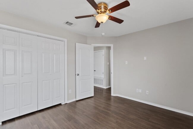 Building Photo - 3417 Savage Springs Dr