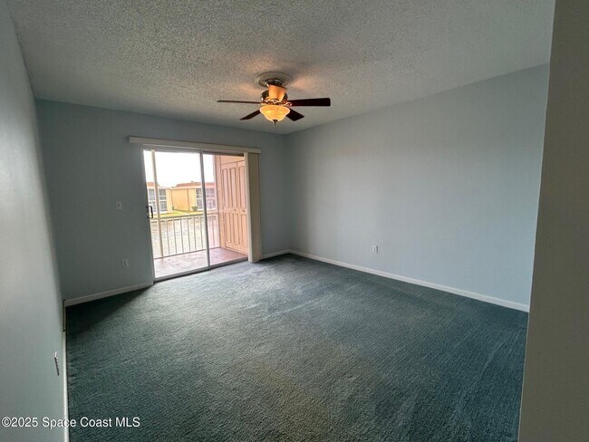 Building Photo - 2135 N Courtenay Pkwy