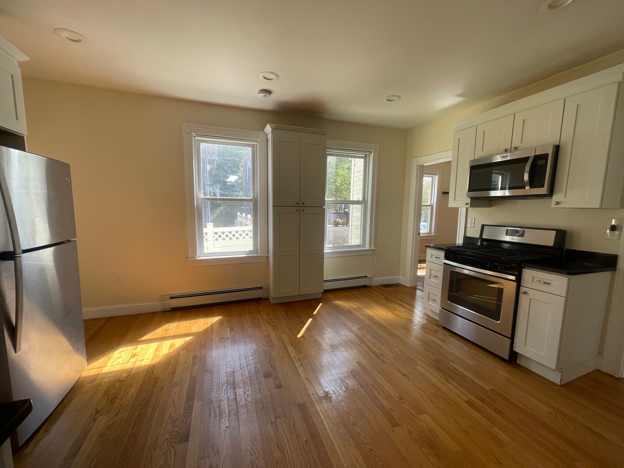 Building Photo - 48 Chester Ave