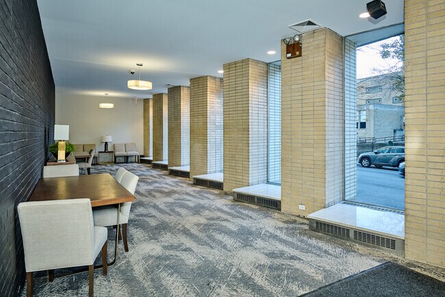 Building Photo - 3950 N Lake Shore Dr