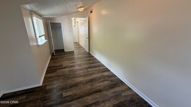 Building Photo - 300 N James Ave