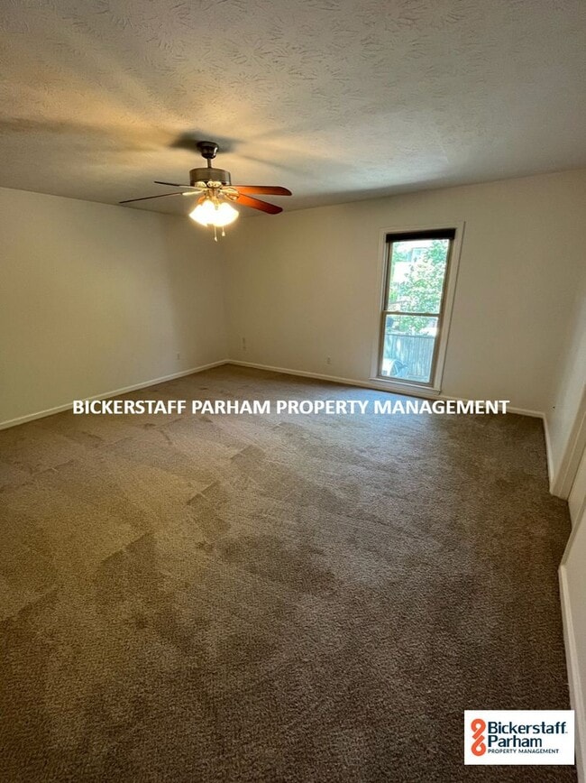 Building Photo - Great Experiences Are Just Around The Corner, Located Off Wynnton Road!