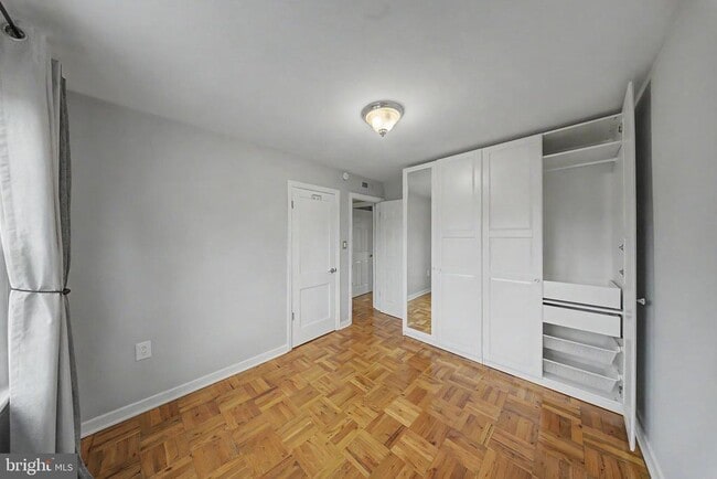 Building Photo - 6607 Potomac Ave