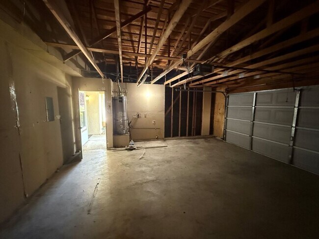 Building Photo - 2766 Applewood Dr