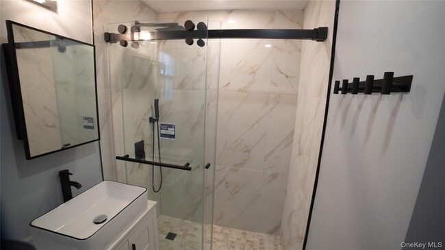 Building Photo - 305 N Terrace Ave