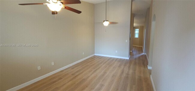 Building Photo - 1662 SE 27th Dr