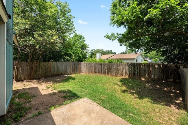 Building Photo - 7602 Woodstone Cove