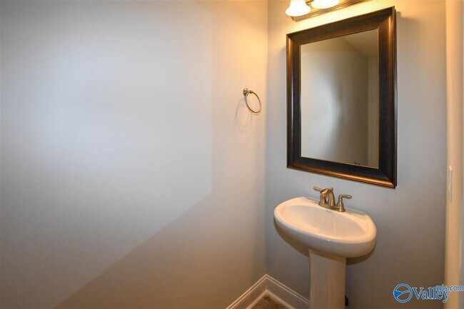 Building Photo - 113 Gary Allen Blvd