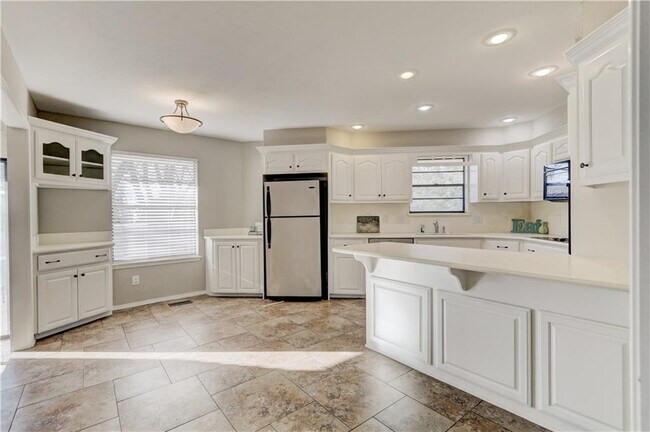 Building Photo - 3413 Choctaw Dr