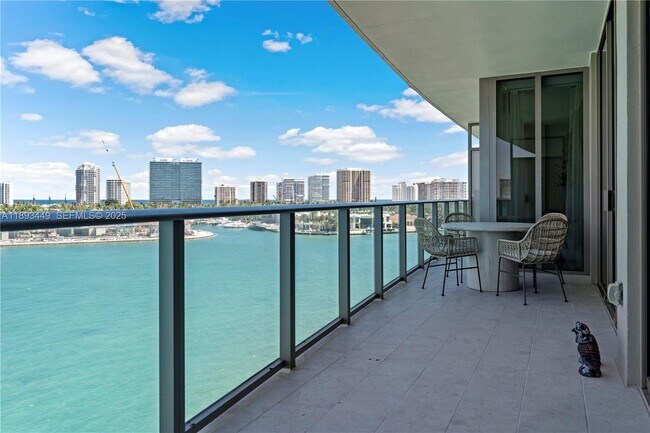 Building Photo - 1135 103rd St