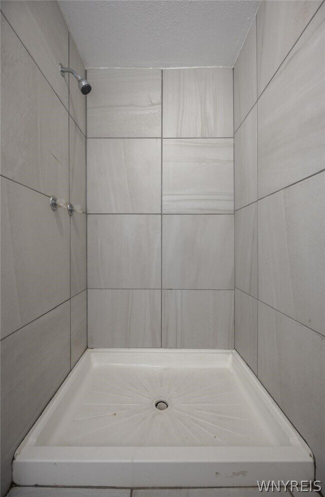 Building Photo - 1023 15th St