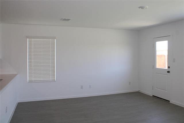 Building Photo - 3257 Kiso Pkwy