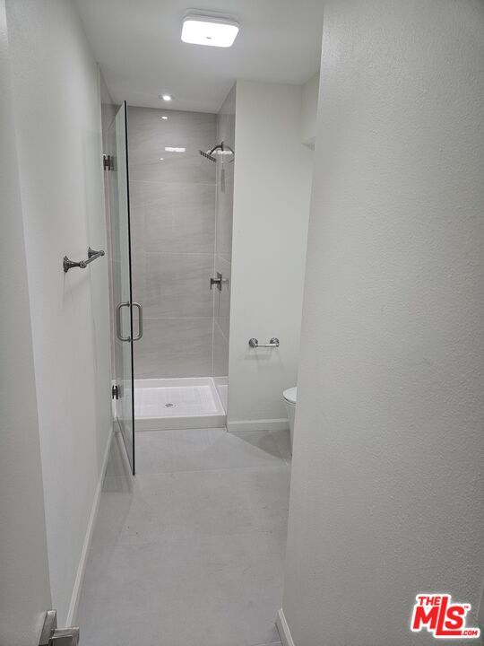 Building Photo - 10836 Camarillo St