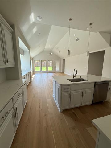 Building Photo - 302 Kettlewood Dr