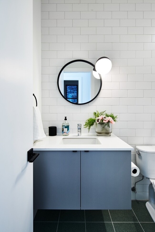 Building Photo - 1847 N Humboldt Blvd