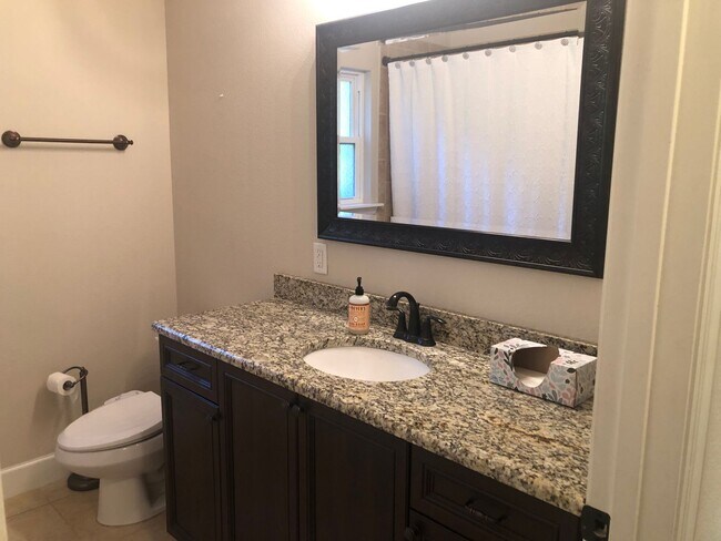 Building Photo - Beautiful Home In Cinnamon Hills