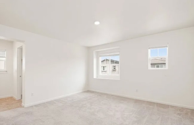 Building Photo - Beautiful 3/2.5 (Solar) Natomas Gem!  Please read entire ad for viewings!