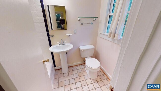 Building Photo - 609 Wine Cellar Cir