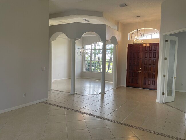 Building Photo - Begonia