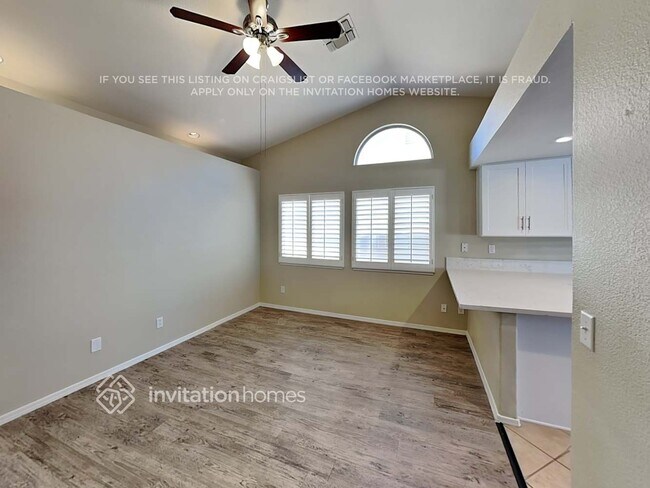 Building Photo - 4512 Crimson Leaf Dr