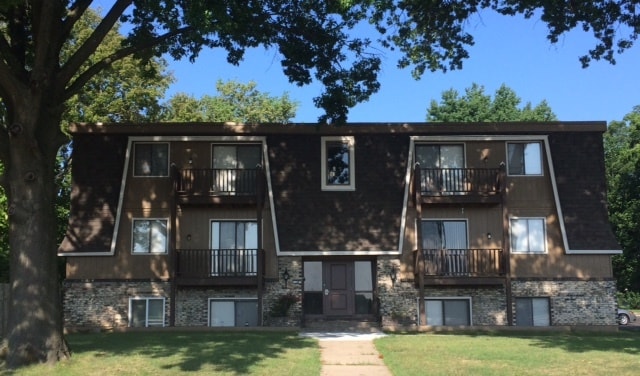 Primary Photo - 802 S Noland Rd