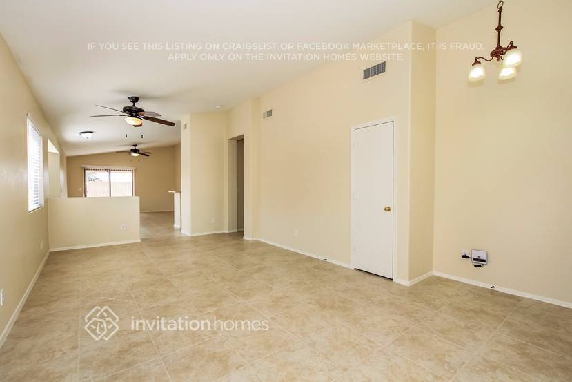 Building Photo - 16416 N 138th Ln
