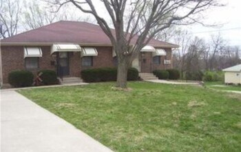 Building Photo - 1021 N Kiger Rd