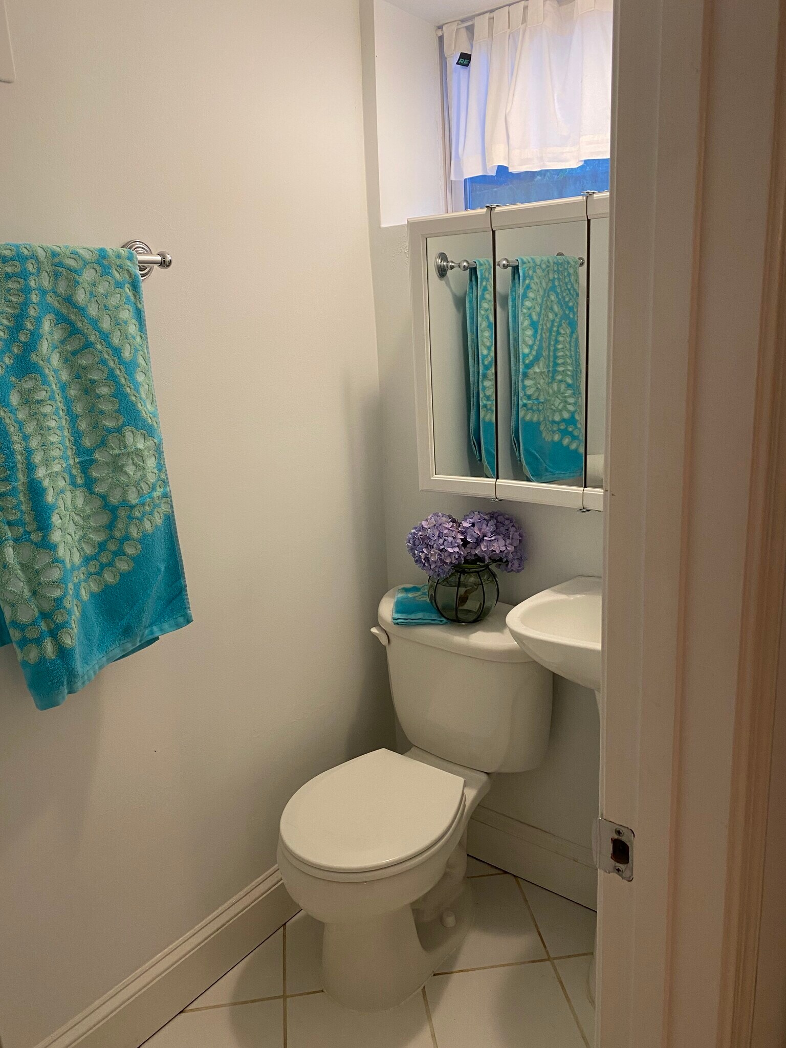 Bathroom - 5044 Klingle St NW