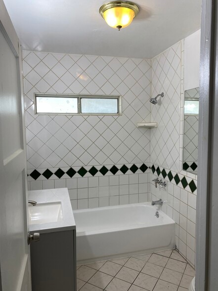 Building Photo - 8062 Sepulveda Blvd