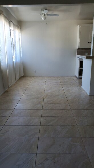 Building Photo - 1150 Manhattan Beach Blvd