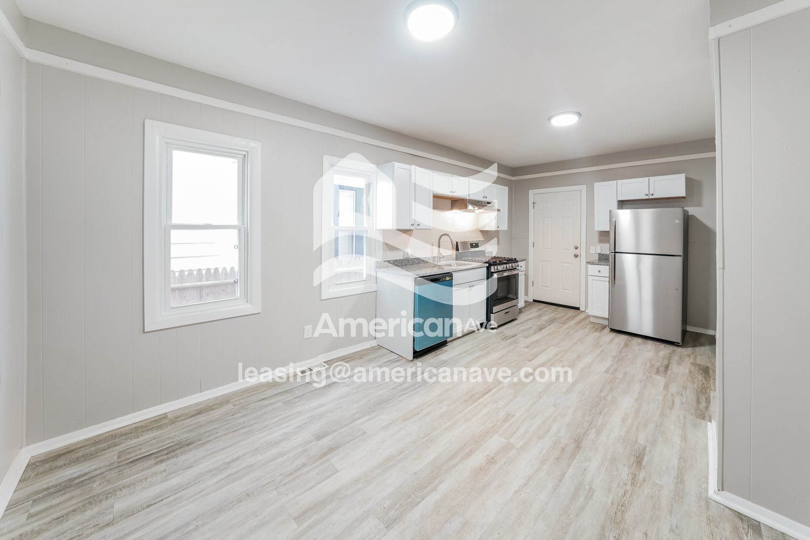 Building Photo - 593 Emerson St