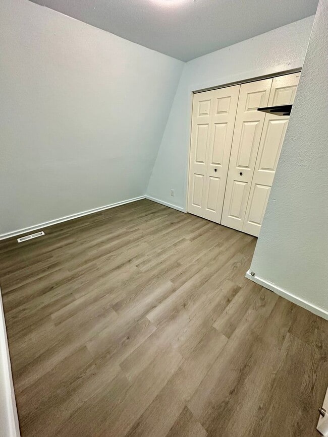 Building Photo - 2 Bed, 1 Bath A-Frame for Rent!