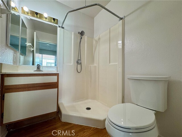 Building Photo - 987 E Del Mar Blvd