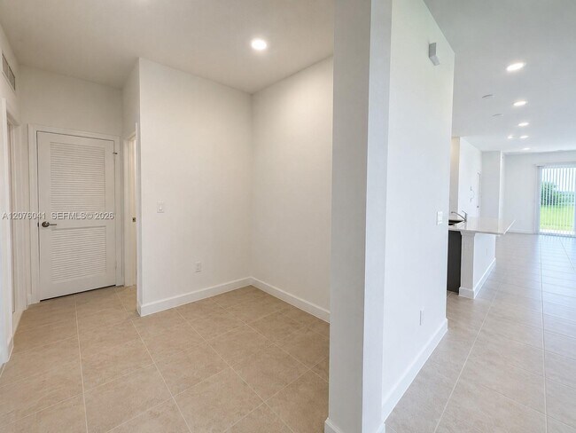 Building Photo - 1706 Pelican Post Pl