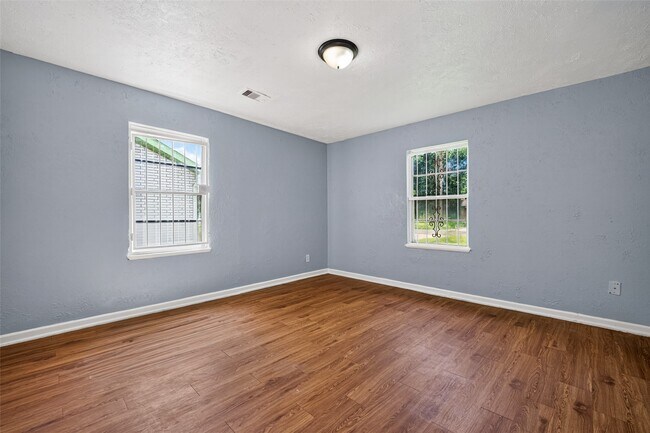 Building Photo - 4813 Brinkley St