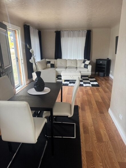 Building Photo - 3651 Steele St