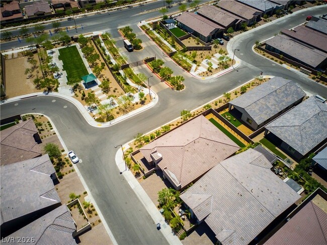 Building Photo - 11837 Grassy Pln Ave