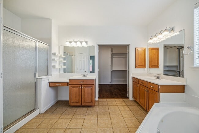 Building Photo - 26402 Larkspur Ridge Dr