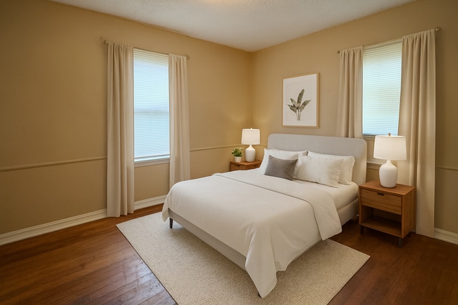 Building Photo - 517 E Rickenbacker Dr