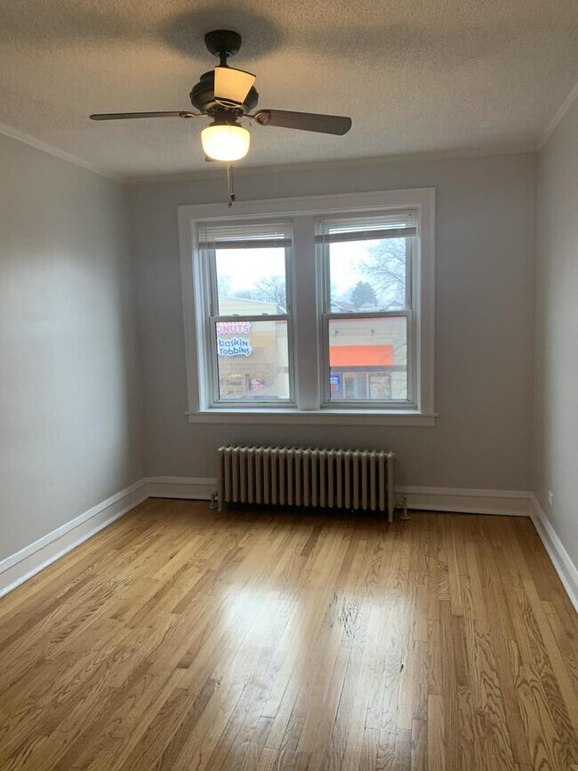 Building Photo - 3038 N Central Ave