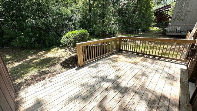 Building Photo - 803 Timbers Ct