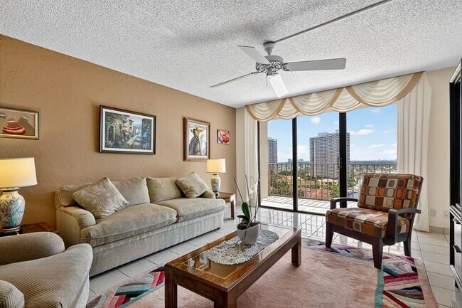 Building Photo - 18151 NE 31st Ct